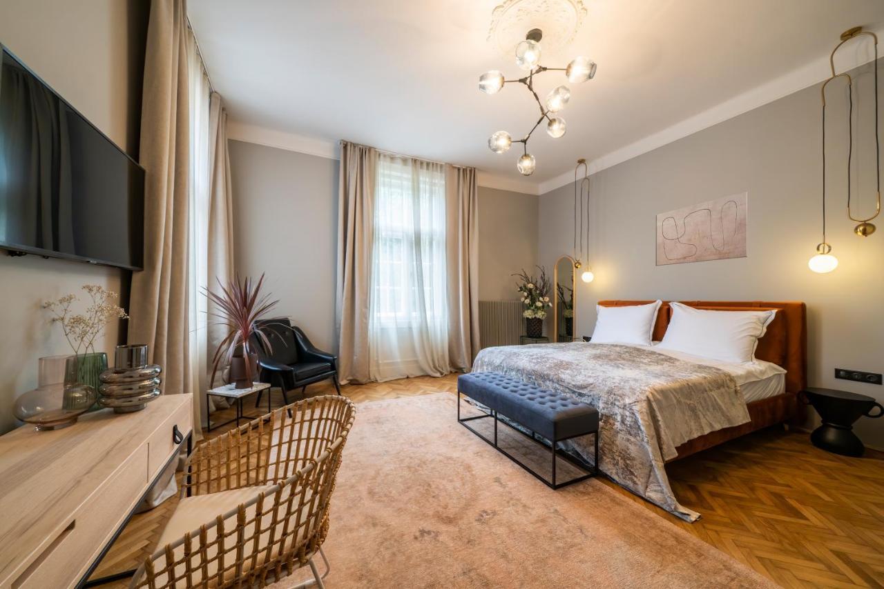 Nest Hotel Gyor Ngoại thất bức ảnh
