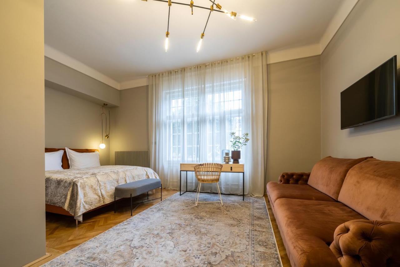 Nest Hotel Gyor Ngoại thất bức ảnh