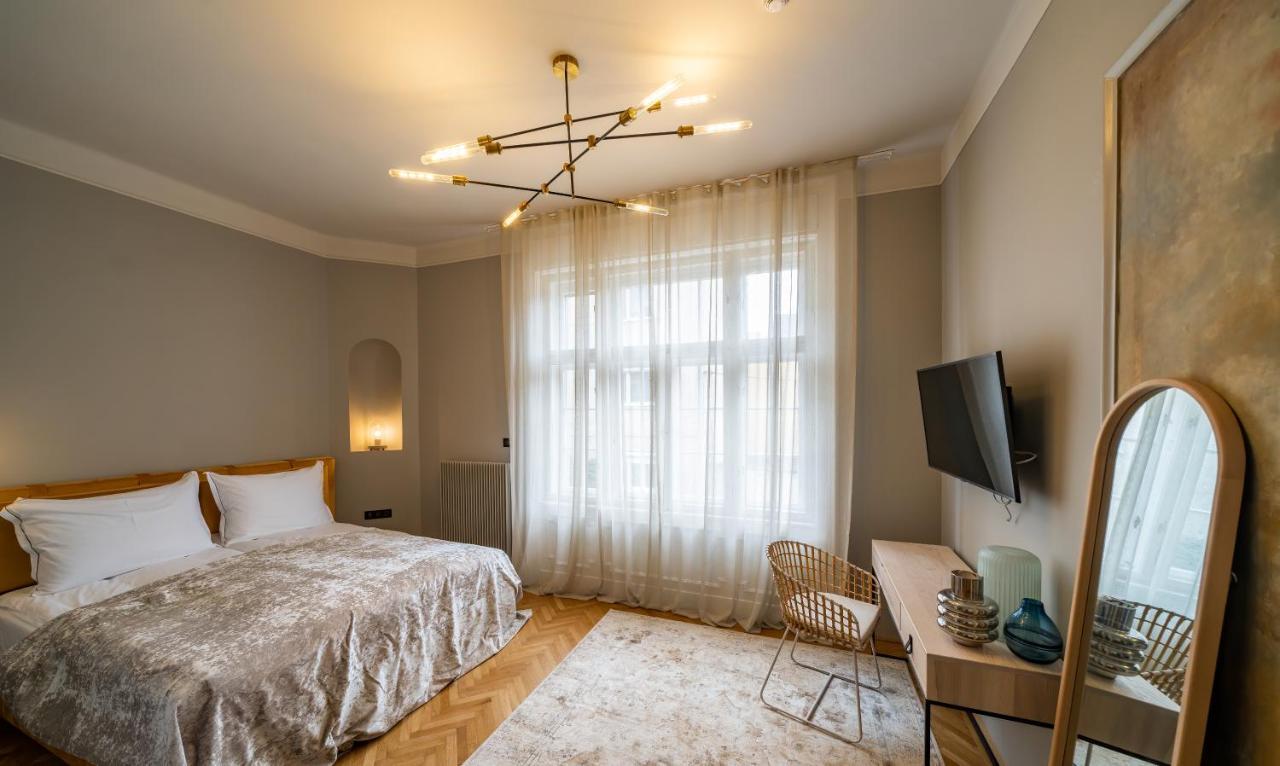 Nest Hotel Gyor Ngoại thất bức ảnh