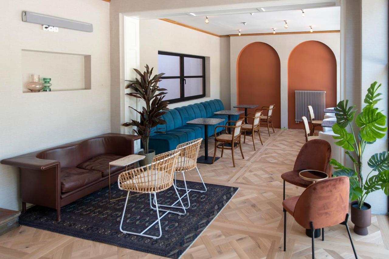 Nest Hotel Gyor Ngoại thất bức ảnh
