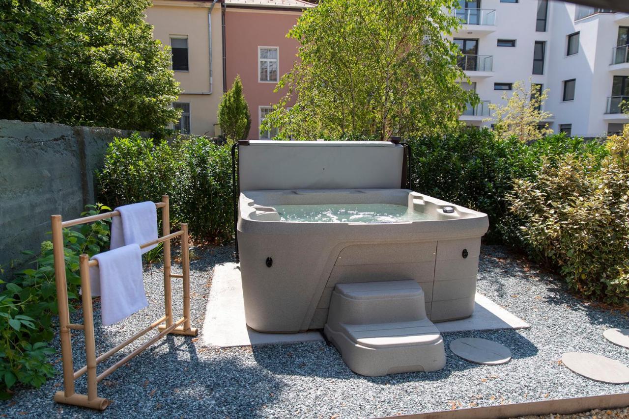 Nest Hotel Gyor Ngoại thất bức ảnh